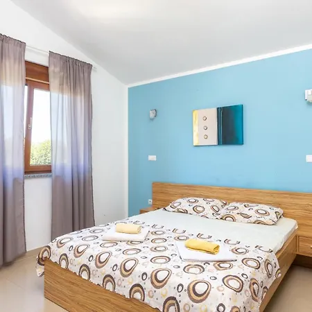 Marlera - Penthouse Apartment